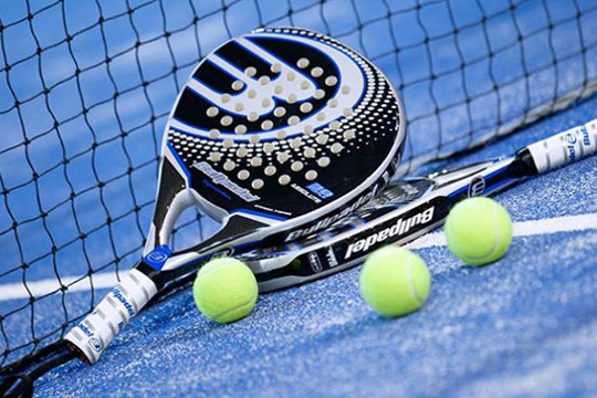 Activité EVJF Barcelone pádel tennis